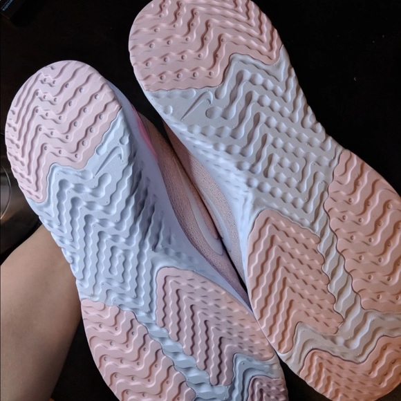 Nike Odyssey React Running Sneakers - Picture 4 of 4